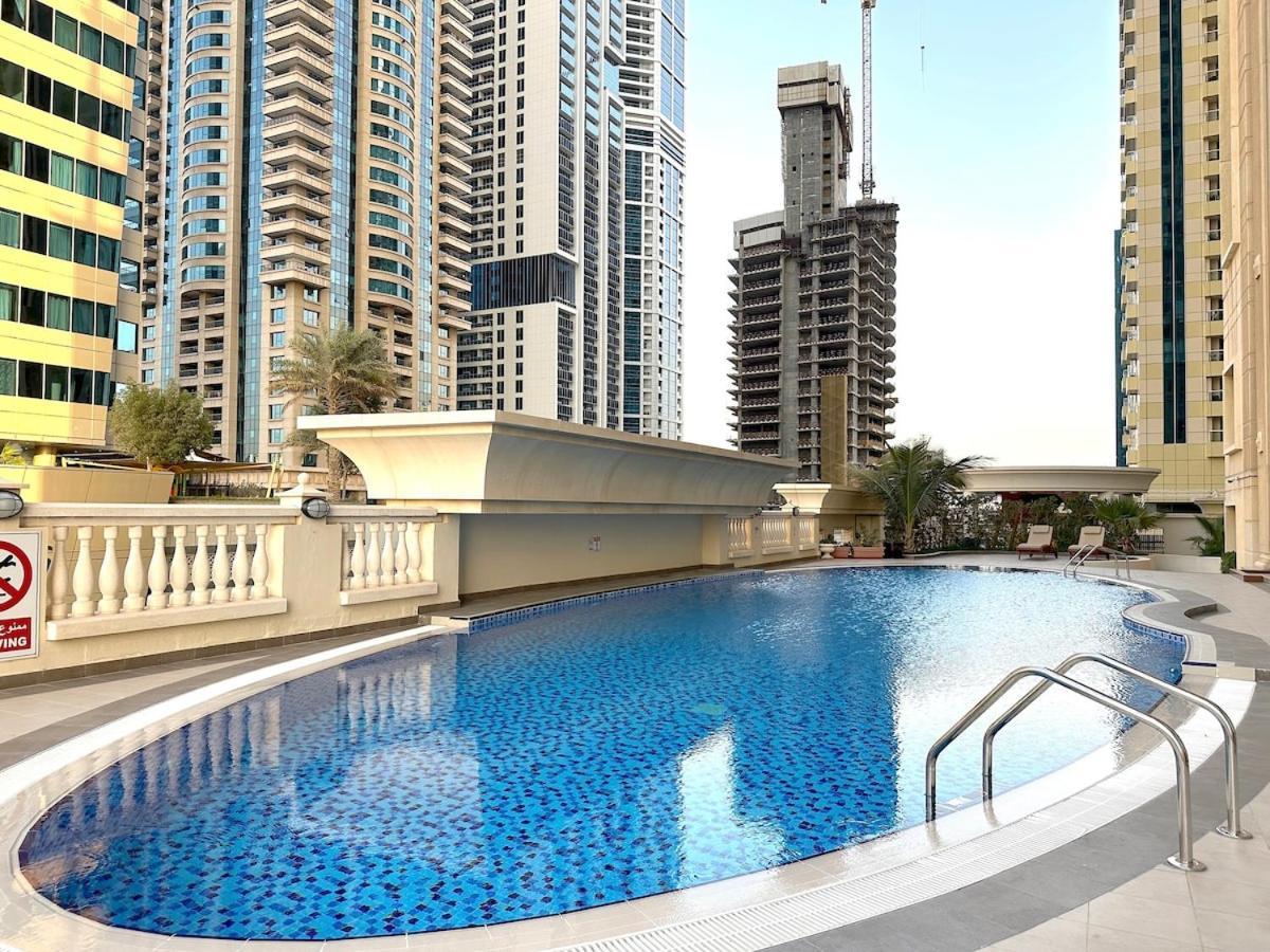 Stylish 1 Bedroom Sea View Opp Beach-free Car Park *